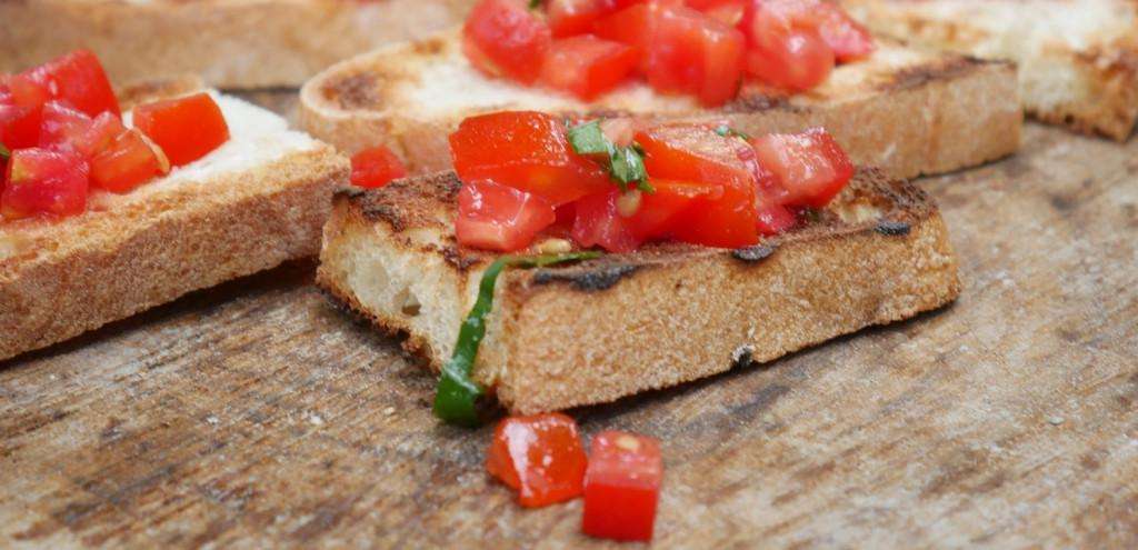 image for Bruschette al Pomodoro e Basilico (Tomato and Basil Toasts)