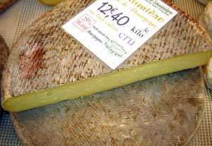 Delicious cheese on a cooking vacation in Bordeaux.