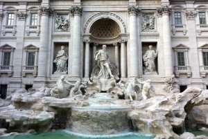 The famous fountain of Trevi seen on a Rome food tour with The International Kitchen.