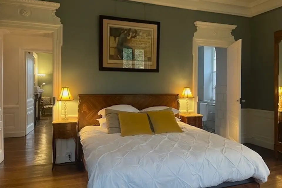 Image for The elegant Jean Puy suite.