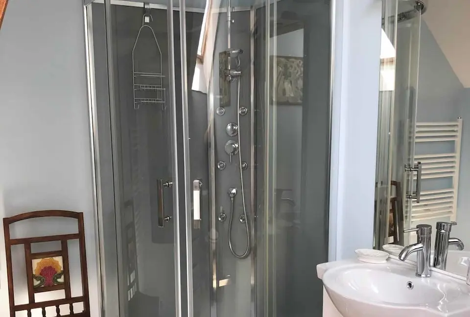 Image for Ensuite bathroom the gite.