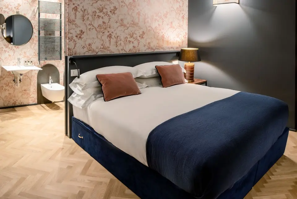 Image for Romantica room at the Bellacorte in Parma.