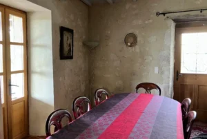 Dining room in Gascony at the cooking school