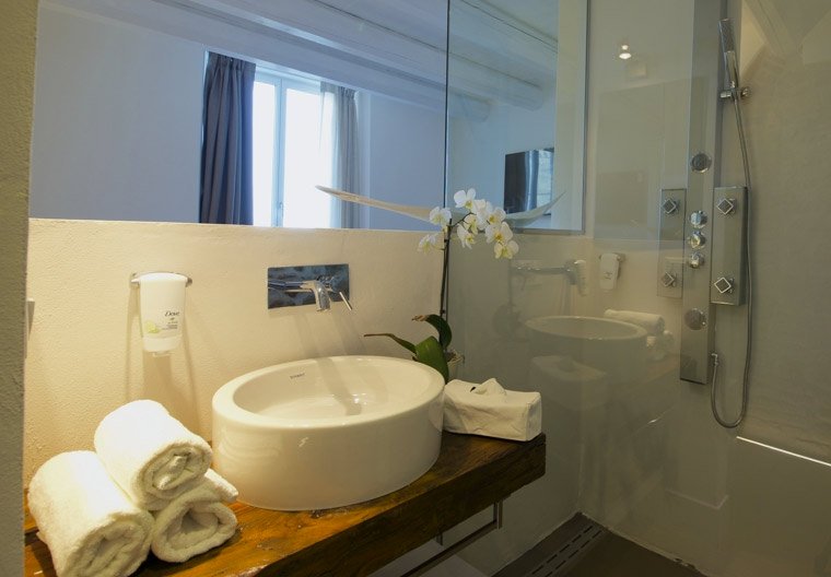 Image for Bathroom the Residenza in Vasto during your culinary tour of Italy