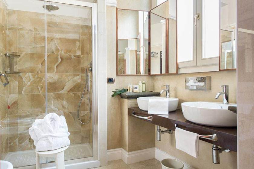 Image for Bathroom at the Hotel Silla on your Florence culinary tour