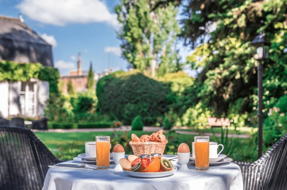 Image for Breakfast at the 4* Clos d'Amboise, home for your Loire Valley wine tour.