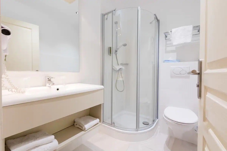 Image for Bathroom at the Hotel Rotonde in Aix.