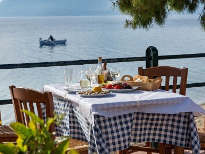 Lunch by the sea in Greece on a Greek culinary tour
