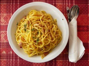 Pasta carbonara made during your culinary vacation in Italy