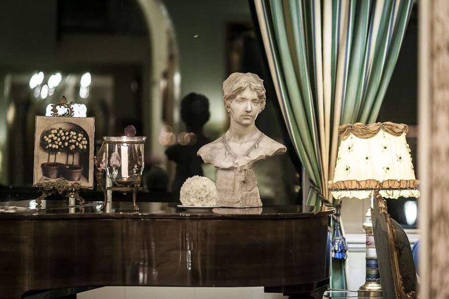Image for Detail of Villa Aminta, one of your hotels during your culinary tour of the lakes