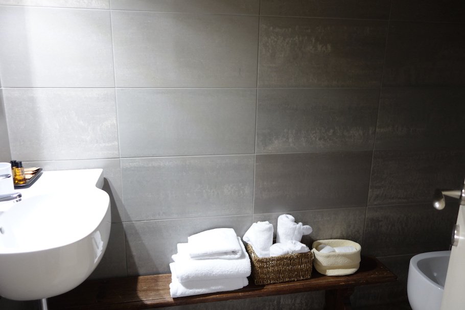 Image for Bathroom at the B&B during your cooking vacation in Italy