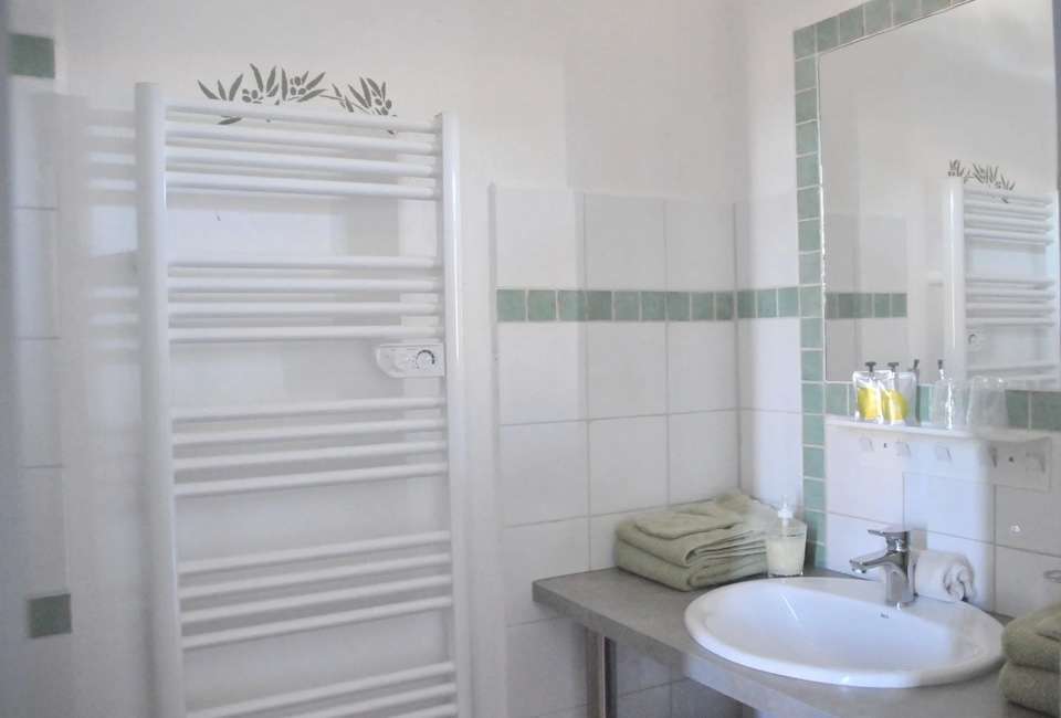 Image for Bathroom detail.