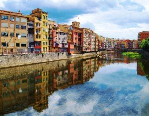 Girona river, visited during your culinary tour of Spain