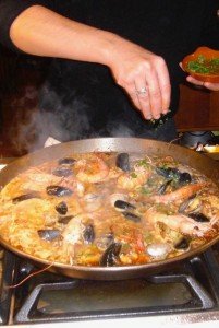 Paella class on Spain cooking vacation