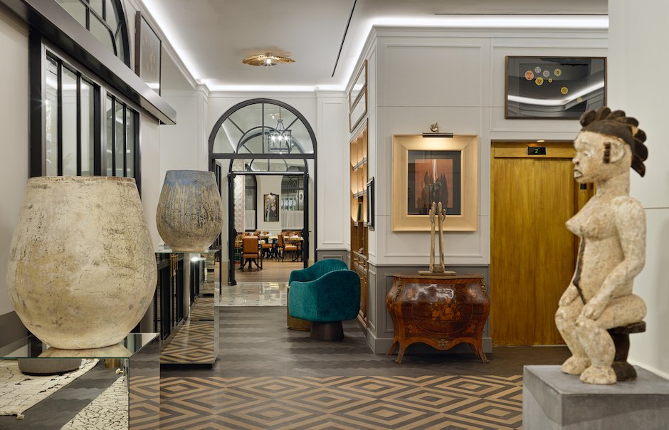 Image for Lobby of H10 Madison, home during your culinary tour of Barcelona