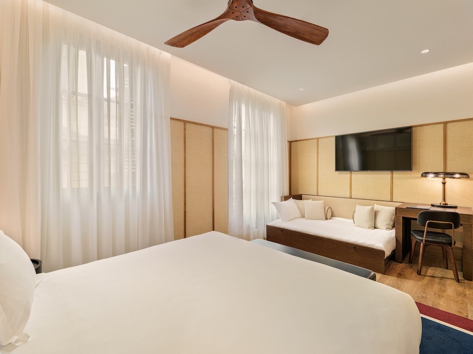 Image for Triple Room of H10 Madison, home during your culinary tour of Barcelona