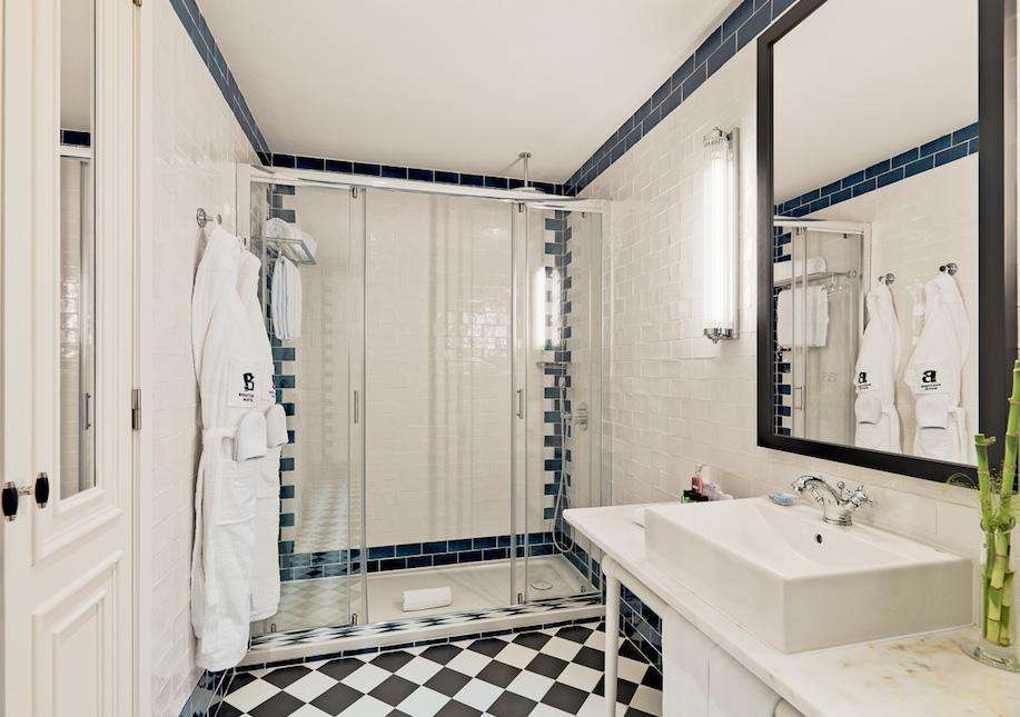Image for Bathroom at the hotel in Lisbon during your culinary tour of Portugal