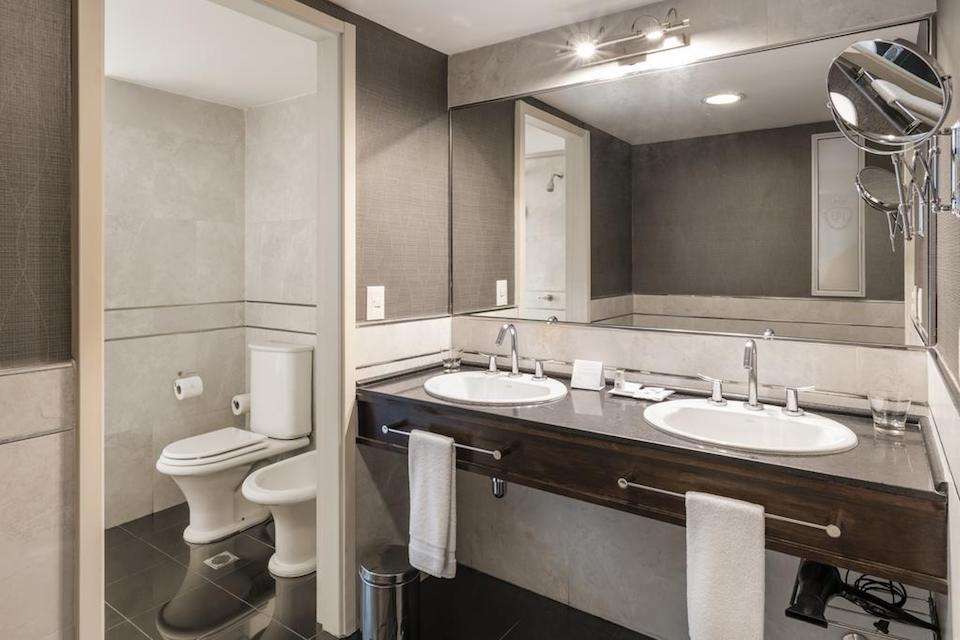 Image for Bathroom detail at the Diplomatic Hotel, home for your Mendoza wine tour.