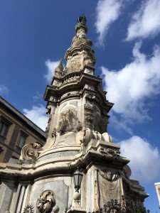 A monument in Naples during a Naples food tour.