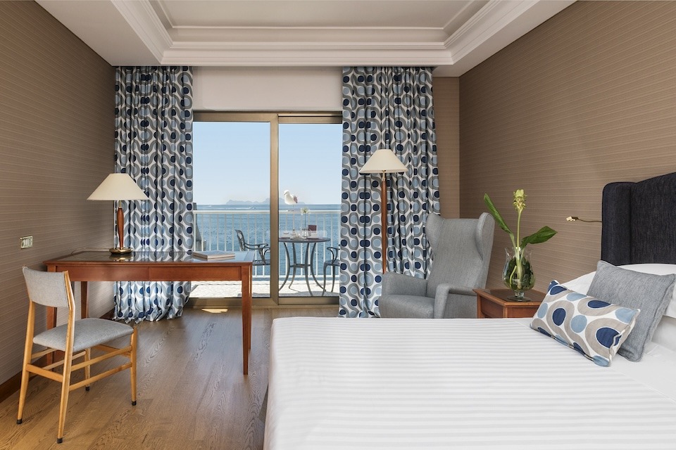 Image for Balcony of the Superior Seaview room at the Royal Continental Hotel in Naples.