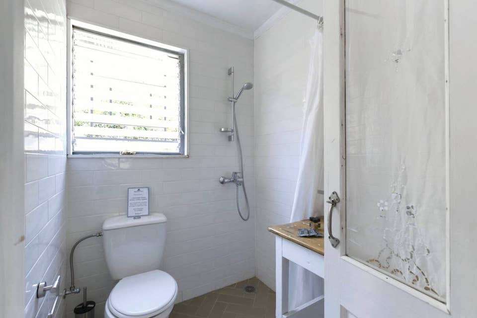 Image for Bathroom at the cottage for your Greece cooking vacation.