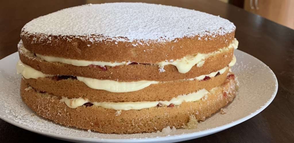 image for Simple White Cake with Pastry Cream Filling