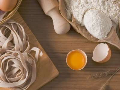 Ingredients for an online cooking class featuring pasta.