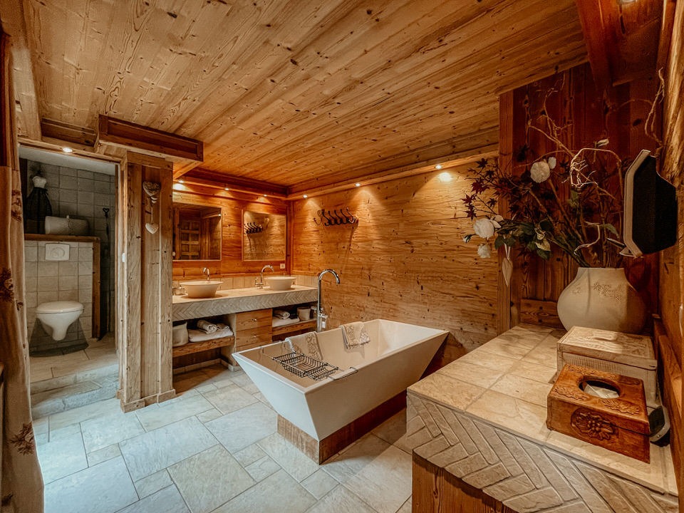 Image for En suite bathroom at the chalet.