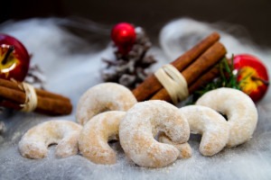Traditional Hungarian Christmas cookies called Venillekipferl.