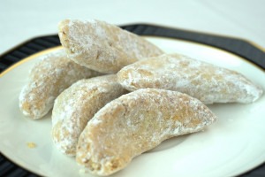 Traditional crescent-shaped butter cookies.