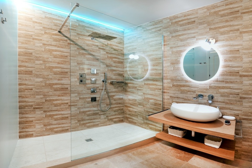 Image for Rainfall shower and deluxe sink