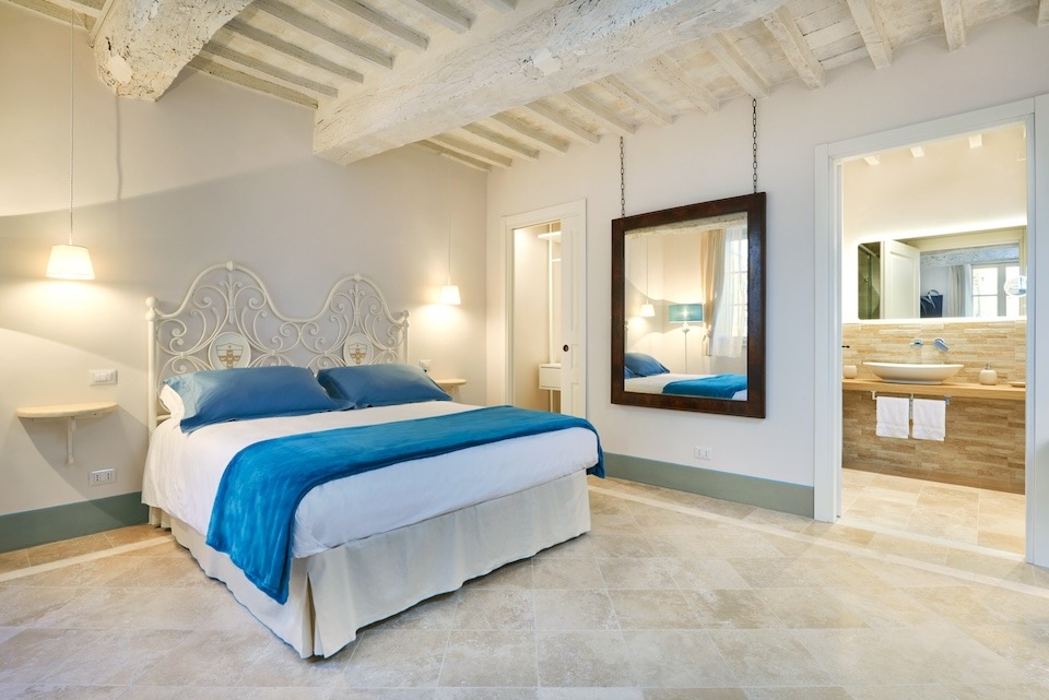 Image for The elegant junior suite bedroom in Sarteano