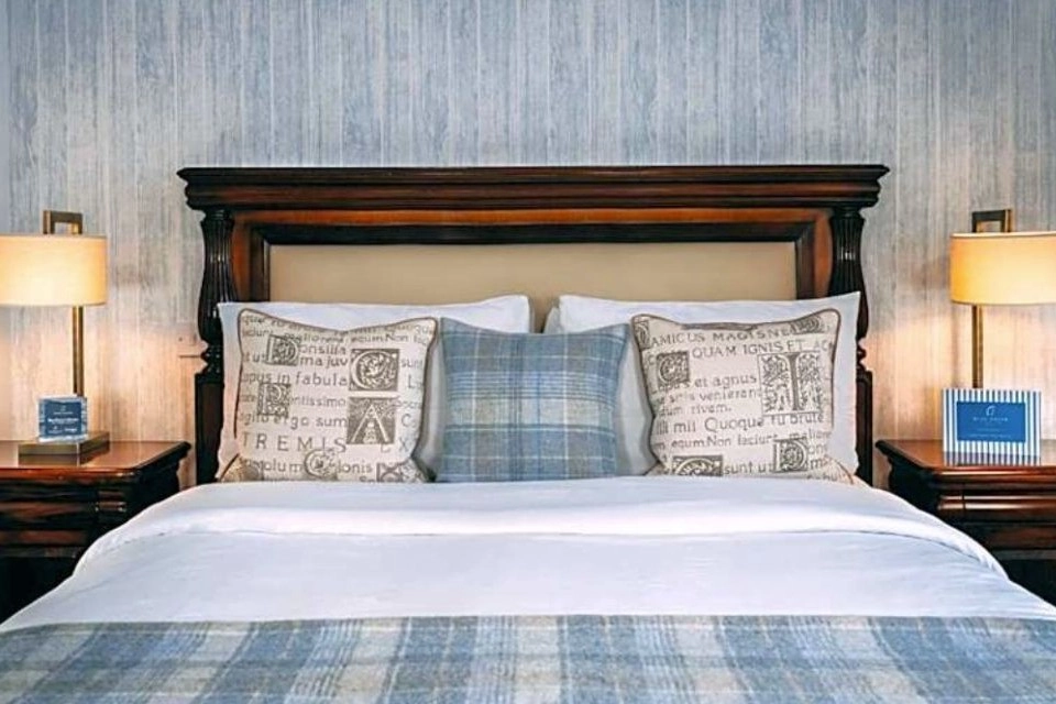 Image for Rooms feature modern interiors